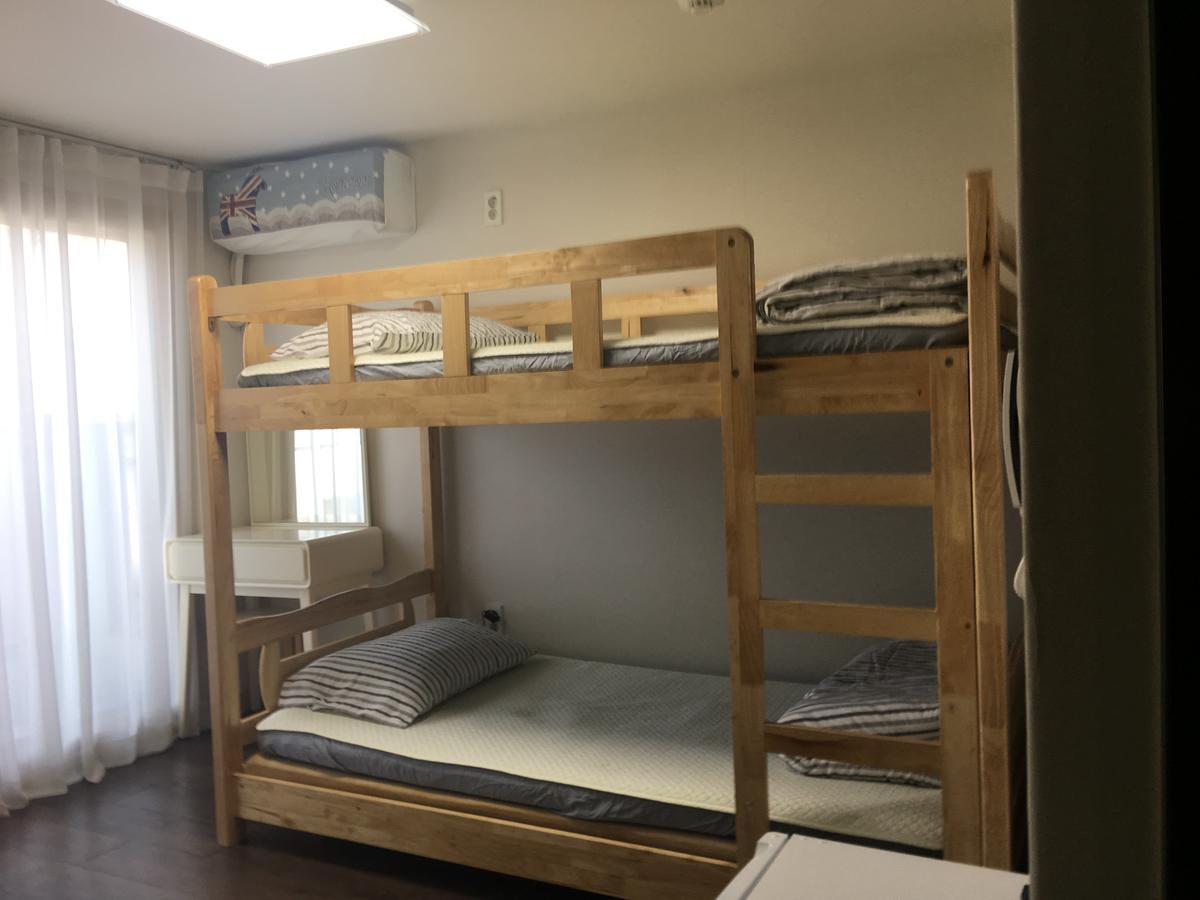 Hongdae Pencil Guesthouse Сеул Экстерьер фото