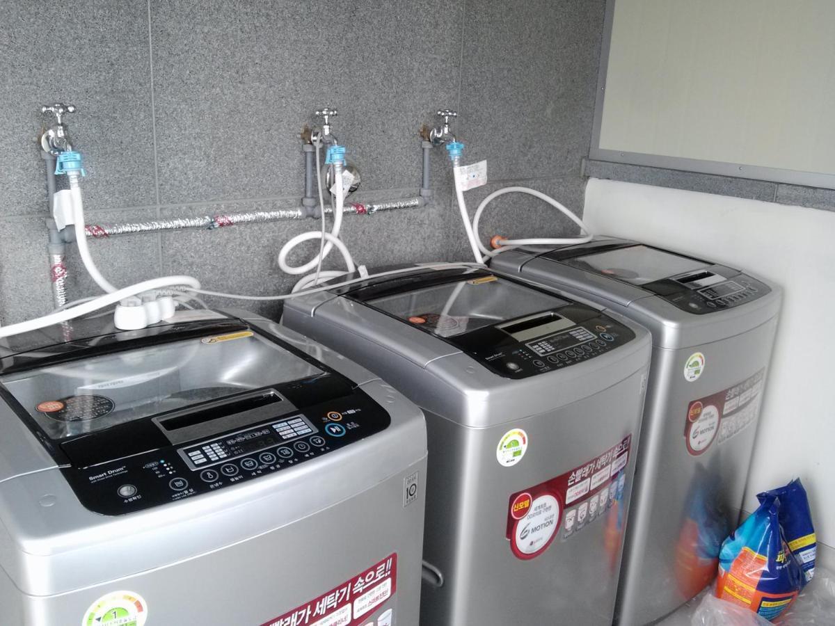 Hongdae Pencil Guesthouse Сеул Экстерьер фото